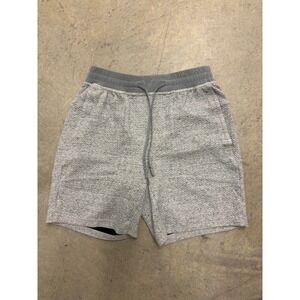 Lululemon Mens Gray Textured Shorts Size S‎ Athletic Jogger Gym Comfort